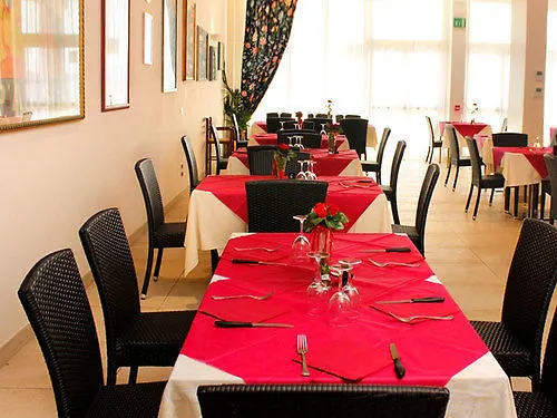 Hotel Ariston Marina di Grosseto 3*,
